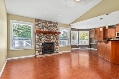 228 Maryland Rd, Campbell River, BC 