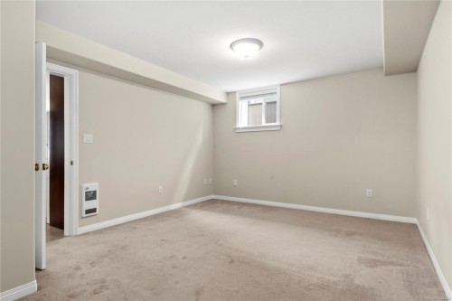 228 Maryland Rd, Campbell River, BC 