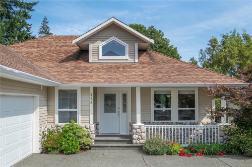 228 Maryland Rd, Campbell River, BC 