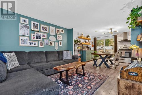 769 Pratt Avenue, Midland, ON - Indoor Photo Showing Living Room