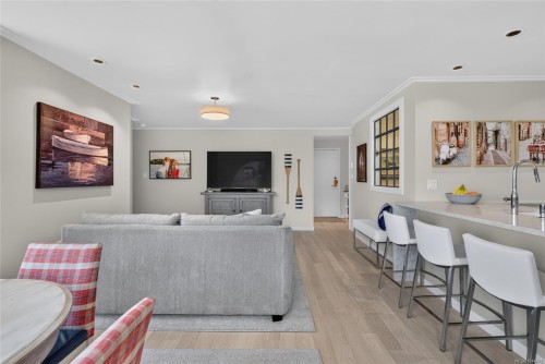 #203-640 Montreal St, Victoria, BC - Indoor