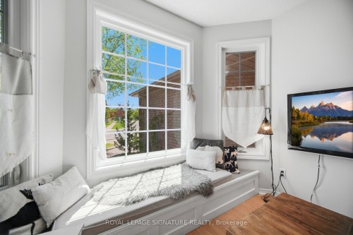 5390 Mcfarren Boulevard, Mississauga, ON - Indoor Photo Showing Bedroom