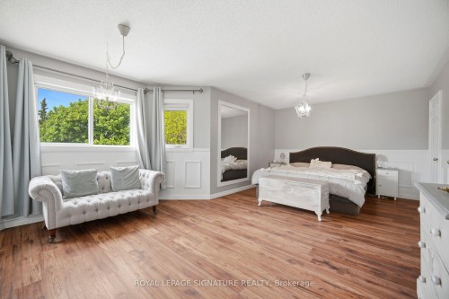 5390 Mcfarren Boulevard, Mississauga, ON - Indoor Photo Showing Bedroom