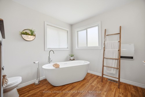 5390 Mcfarren Boulevard, Mississauga, ON - Indoor Photo Showing Bathroom