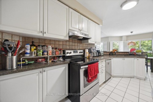 1148 Westview Terrace, Oakville, ON - Indoor Photo Showing Kitchen