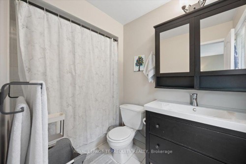 1148 Westview Terrace, Oakville, ON - Indoor Photo Showing Bathroom