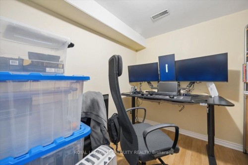 1148 Westview Terrace, Oakville, ON - Indoor Photo Showing Gym Room