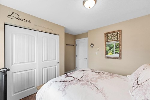 7978 Northview Dr, Crofton, BC - Indoor Photo Showing Bedroom