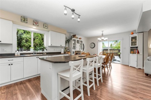 7978 Northview Dr, Crofton, BC - Indoor