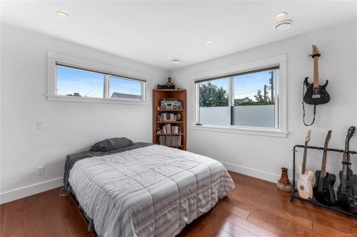 57 Sims Ave, Saanich, BC 