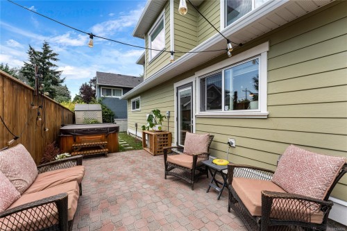 57 Sims Ave, Saanich, BC 