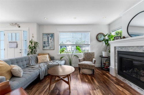 57 Sims Ave, Saanich, BC 