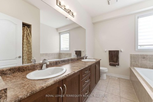 10 Culham Trail, Wasaga Beach, ON - Indoor Photo Showing Bathroom