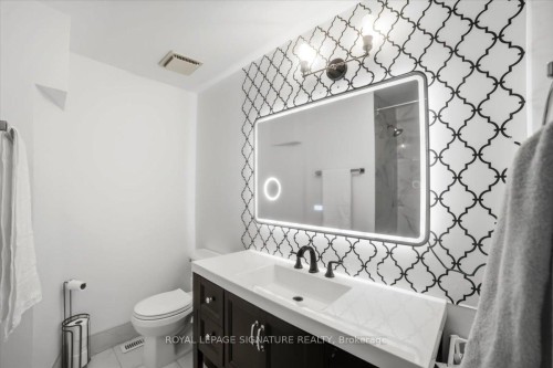 1778 Silverthorn Square, Pickering, ON - Indoor Photo Showing Bathroom
