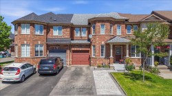28 Pompano Place  Brampton, ON L6P 1N5