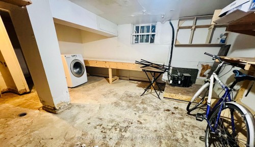 761 Dundas Street W, Toronto, ON 
