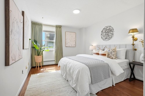 502-45 Southport Street, Toronto, ON - Indoor Photo Showing Bedroom