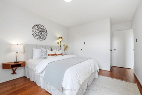 502-45 Southport Street, Toronto, ON - Indoor Photo Showing Bedroom