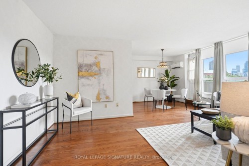 502-45 Southport Street, Toronto, ON - Indoor Photo Showing Other Room