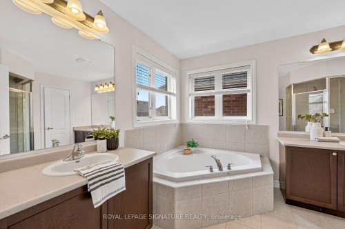 6 Cedarholme Avenue, Caledon, ON - Indoor Photo Showing Bathroom