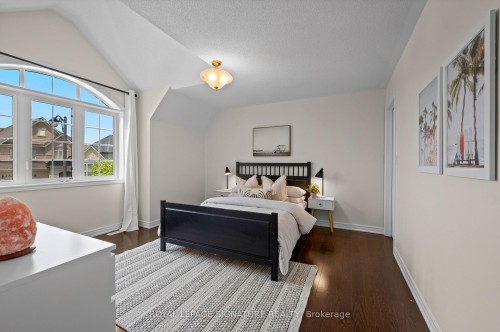 6 Cedarholme Avenue, Caledon, ON - Indoor Photo Showing Bedroom