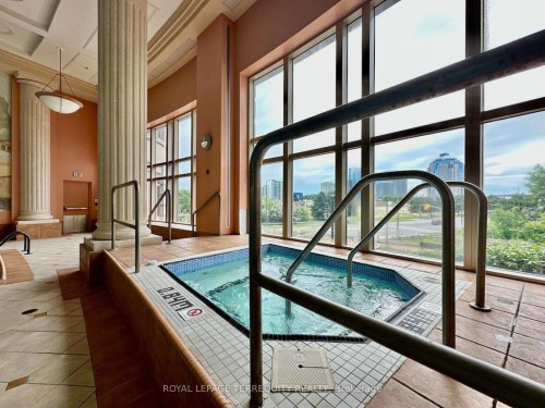 906-18 Lee Centre Drive, Toronto, ON - Indoor Photo Showing Other Room With In Ground Pool