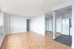 815-666 Spadina Avenue  Toronto, ON M5S 2H8