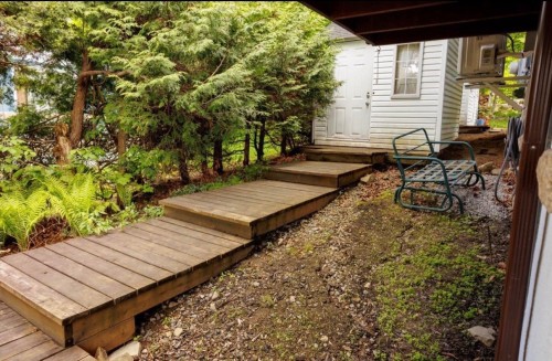 Remise - 44A Rue Robert, Saint-Sauveur, QC - Outdoor With Deck Patio Veranda With Exterior