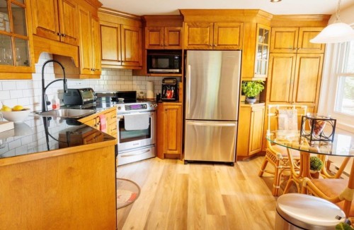 Cuisine - 44A Rue Robert, Saint-Sauveur, QC - Indoor Photo Showing Kitchen