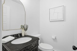Powder room - 