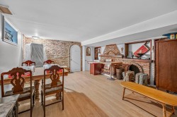 Family Room - 