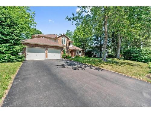 5 Roxborough Crt, Riverview, NB 