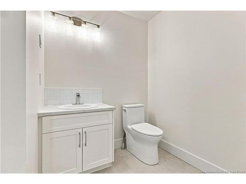 84 Aiden St, Fredericton, NB 