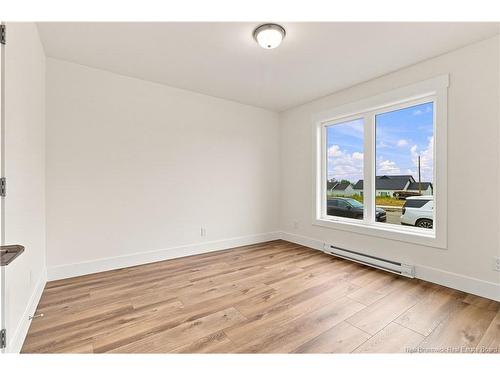 84 Aiden St, Fredericton, NB 