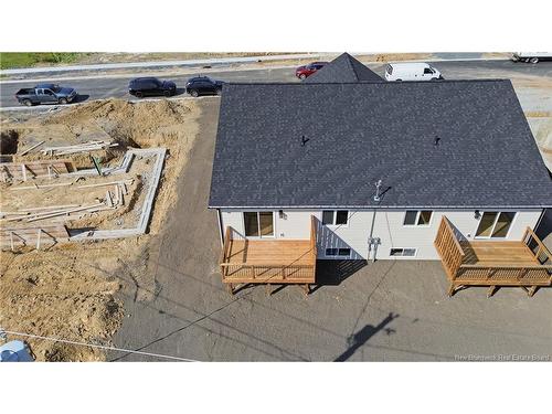 84 Aiden St, Fredericton, NB 