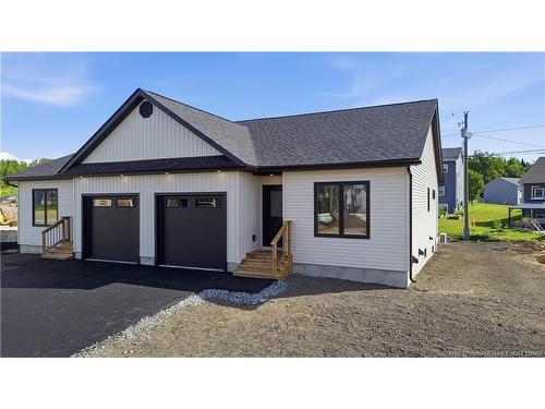 84 Aiden St, Fredericton, NB 