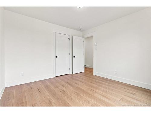 86 Aiden St, Fredericton, NB 