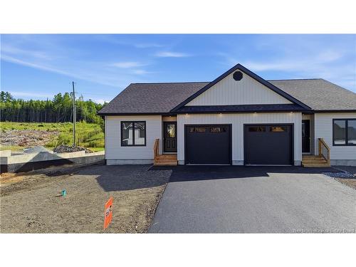 86 Aiden St, Fredericton, NB 