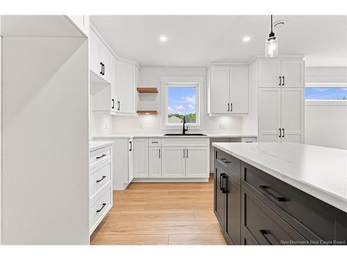 86 Aiden St, Fredericton, NB 