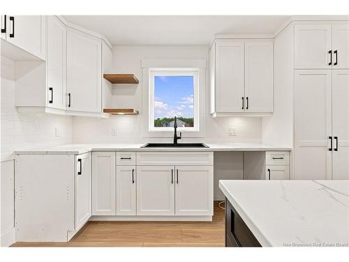 86 Aiden St, Fredericton, NB 