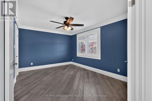 2102 Salma Crescent, Burlington, ON - Indoor Photo Showing Other Room