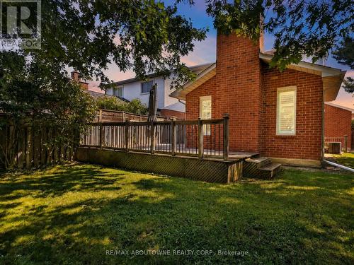 2102 Salma Crescent, Burlington, ON - Outdoor With Deck Patio Veranda