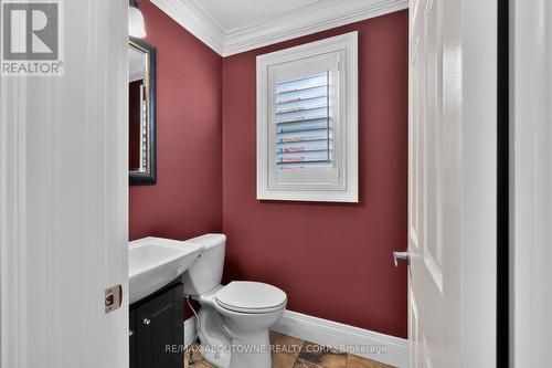 2102 Salma Crescent, Burlington, ON - Indoor Photo Showing Bathroom