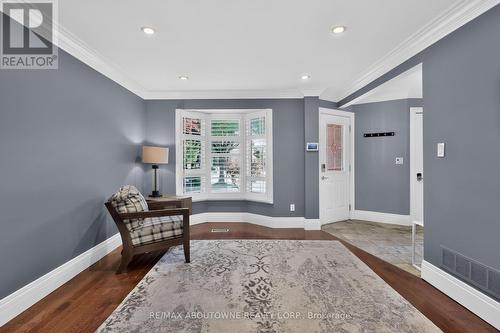 2102 Salma Crescent, Burlington, ON - Indoor Photo Showing Other Room