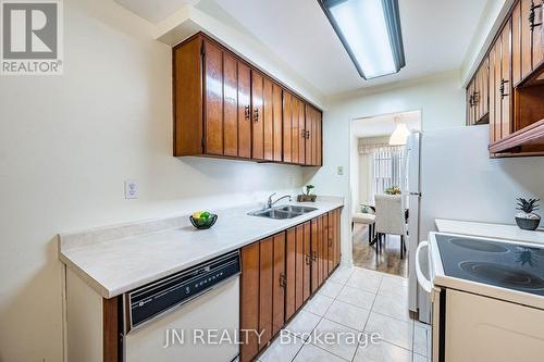 15 Gatwick Lane, Brampton - 15 Gatwick Lane, Brampton, ON - Indoor Photo Showing Kitchen With Double Sink