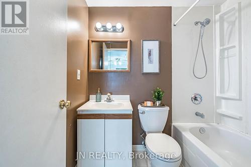 15 Gatwick Lane, Brampton - 15 Gatwick Lane, Brampton, ON - Indoor Photo Showing Bathroom