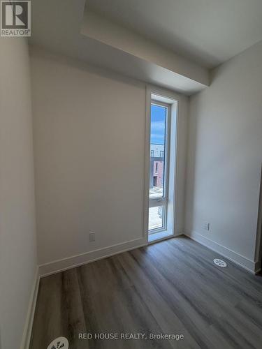 96 Everett Common, St. Catharines, ON - Indoor Photo Showing Other Room