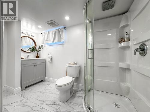 1008 Askin Avenue, Windsor, ON - Indoor Photo Showing Bathroom