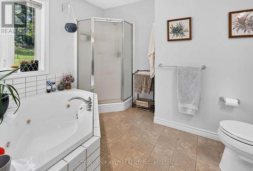 710 Maple Road, Loyalist (Lennox And Addington - South), ON - Indoor Photo Showing Bathroom