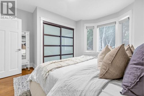 255 Strathmore Boulevard, Toronto, ON - Indoor Photo Showing Bedroom